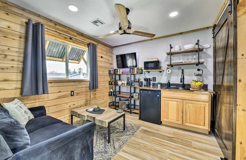 Mesa Apartment | Near Cubs Spring Training! Couples Retreat in Mesa
