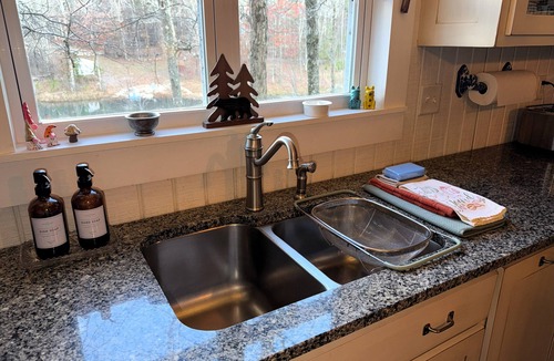 Mentone Cottage | Near DeSoto Falls & Park, Water Views, Fire Pit, Sleeps 12, 2200 sf, private!