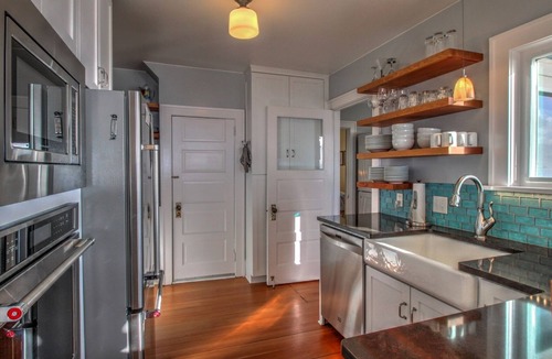 Tolovana Park House | Neilson's at Cannon Beach-Oceanfront Getaway-Stunning Sunset View-Fireplace