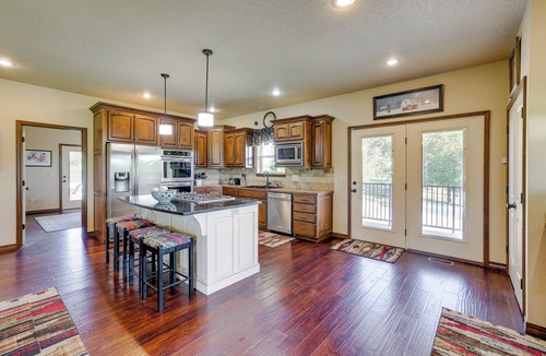 Newton County House | Neosho Home on 90 Acres w/Private Pool & Fire Pit