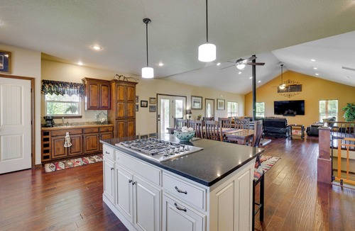 Newton County House | Neosho Home on 90 Acres w/Private Pool & Fire Pit