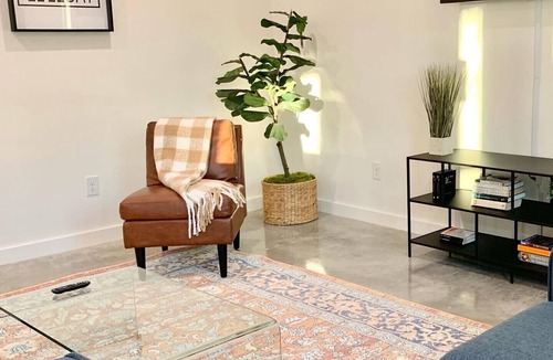 Fort Worth House | *NEW* Clean & Modern Living Close to all Fort Worth's best spots