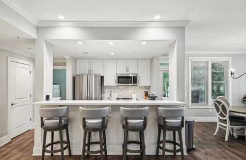Greensboro Condo | New Listing! 2 Bed/2Bath Condo Lake view near The Ritz-Carlton