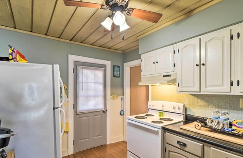 Moline Cabin | NEW! Moline Riverfront Cabin w/ Fire Pit & Kayaks!
