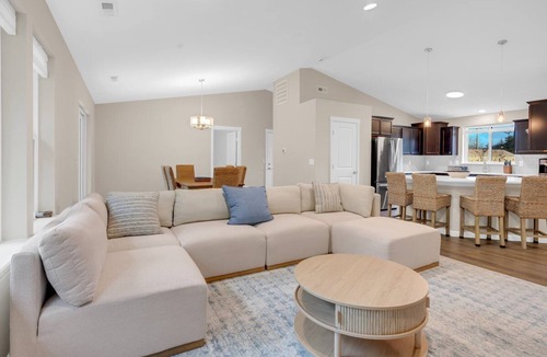 Nehalem House | Newly Built, Bright, Quiet, and Spacious Nehalem Home