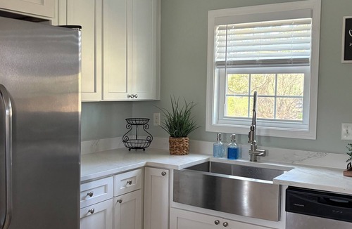 Augusta Other | Newly Renovated 1890’s Cozy Farmhouse with all the Modern Comforts