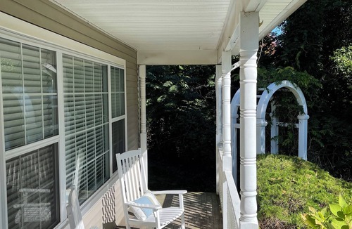 Aquebogue House | North Fork Private Oasis