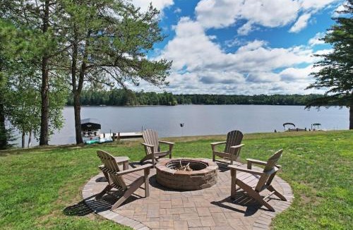 Tomahawk House | Northwoods WI 6BR Lakefront Cabin Retreat on Lake Nokomis - Minnohawk Lodge