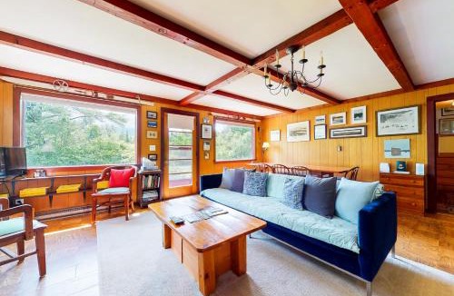 Franconia House | Notch Lodge