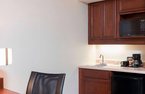 Norwood Park Hotel | O'Hare Suite Perfect for Families w/Free Breakfast & Onsite Heated Pool