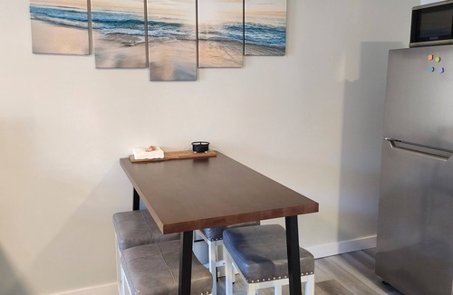 Hampton Condo | OCEAN VIEWS FROM BALCONY! Elegant 1-Bedroom Condo on Hampton Beach