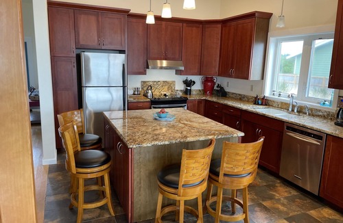 Cohassett Beach House | Oceanfront Living At Its Best, Exquisite and Modern Home 8 guests
