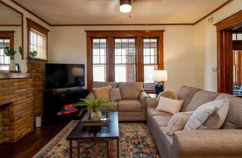 Morgantown House | ❤ of Morgantown★Parking★Smart TV★2min→WVU★