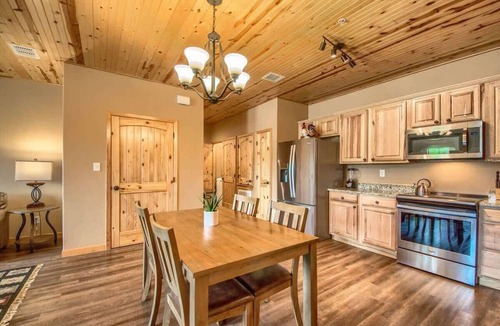 Gruene Condo | Old Mills Resort at Historic Gruene OM A11