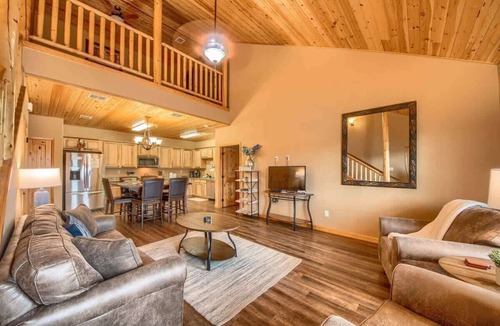 Gruene Condo | OMA13A14 Gruene Bungalow at Old Mills Resort