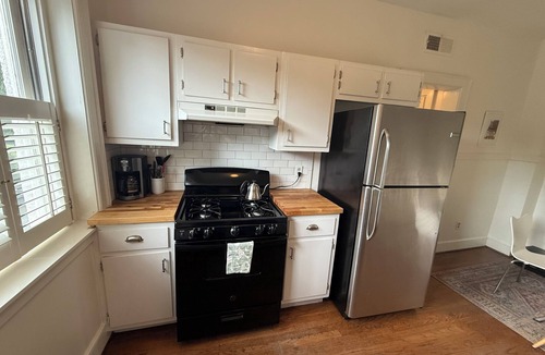Forest Park Condo | One-Bedroom Condo near Medical District