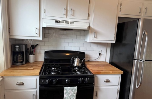 Forest Park Condo | One-Bedroom Condo near Medical District