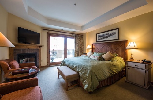 Mount Crested Butte Cabin | Open-Concept Suite | Fireplace | Near the Slopes