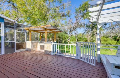 Braden River House | Outdoor Kitchen & Gaming Garage: Bradenton Retreat