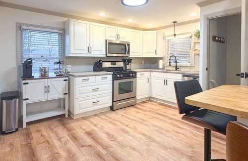 Westfield Apartment | Owl`s Nest - Cozy Westfield Home w/Fire Pit