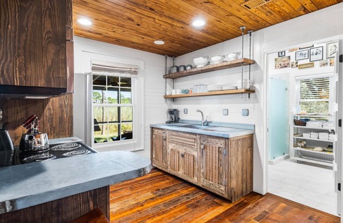 Grayton Beach House | Papa's Hideaway- secluded cottage in Grayton on the lake