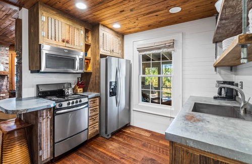 Grayton Beach House | Papa's Hideaway- secluded cottage in Grayton on the lake
