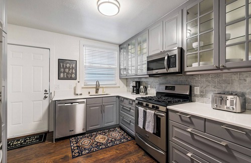 South Berkeley House | Peaceful 3-bedroom house in charming Berkeley perfect for your stay incl Parking