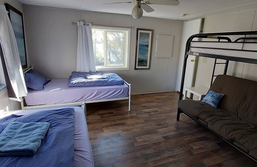 Dassel Cabin | Peaceful and comfortable lake cabin on Wolf lake