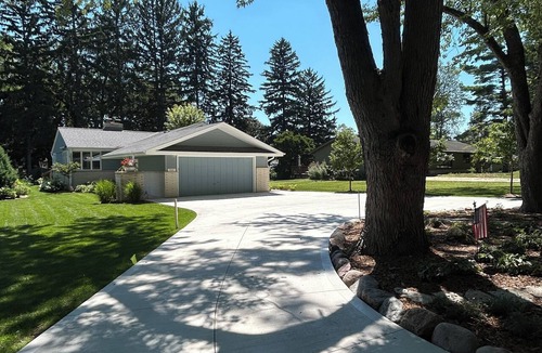 Delafield House | Peaceful Getaway in Lake Country