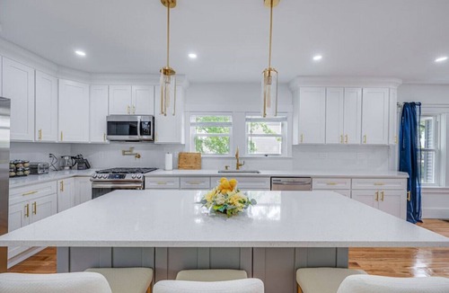Milton House | Peaceful Milton Getaway- Trails & City Nearby