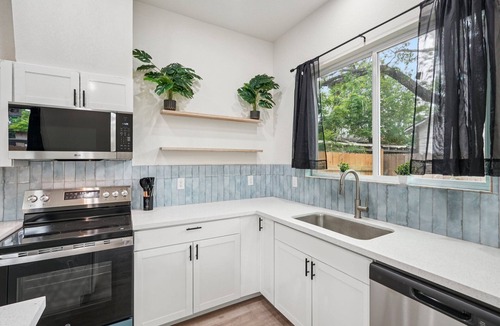 Eastside Promise Neighborhood House | Peaceful Retreat with a Homey Feel in San Antonio