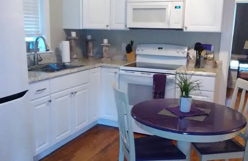 Wells River Apartment | Peaceful View Guest Apartment in Historic Victorian Building
