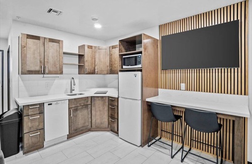 Safford Apartment | Peppertree Studios Su