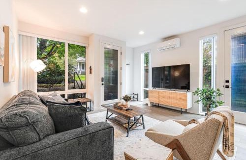 Eastlake House | Perch - View on Franklin