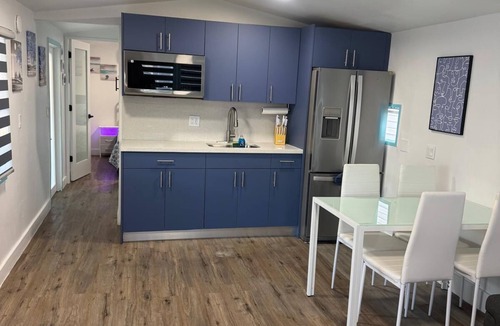 Key Largo Village House | Perfect 1-bedroom mobile home in Key Largo for your getaway