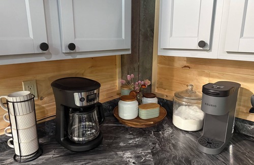 Primrose Cabin | Perfect Spring Getaway: Natural Bridge Cabin Stay