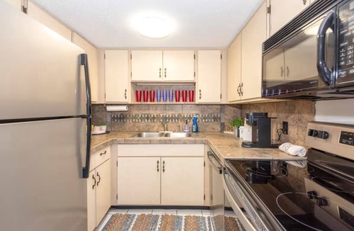 South Daytona House | Perfect Town House By The Beach!