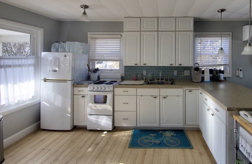 Milford Cottage | Pet-Friendly Bayfront Cottage | Serene Views, Wildlife, and Coastal Charm