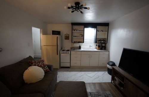 Fond du Lac House | Pet friendly fully furnished and private 1 Bedroom Flat