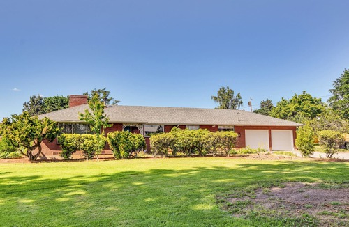 Hillsboro House | Pet-Friendly Hillsboro Home, Close to Parks!