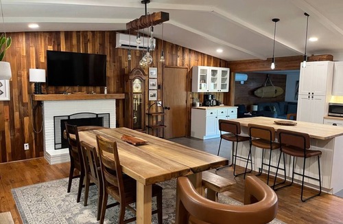 Friendly House | Pet Friendly Home in Quiet, Family Neighborhood