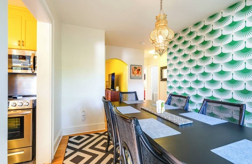 Roanoke House | Pet-Friendly Roanoke Retreat w/Theater