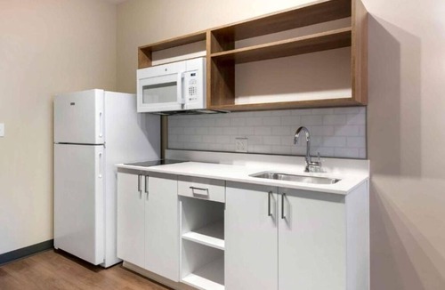 Sparks House | Pet-Friendly Suite Near Sparks Marina – Walking Distance