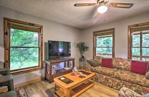 Weyers Cave House | Pet-Friendly VA Home ~ 30 Mi to Shenandoah NP