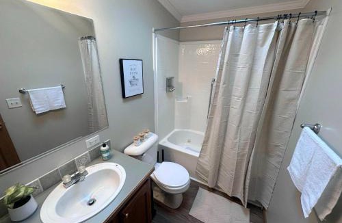 Plainview House | Plainview Vineyard Retreat Sleeps 8