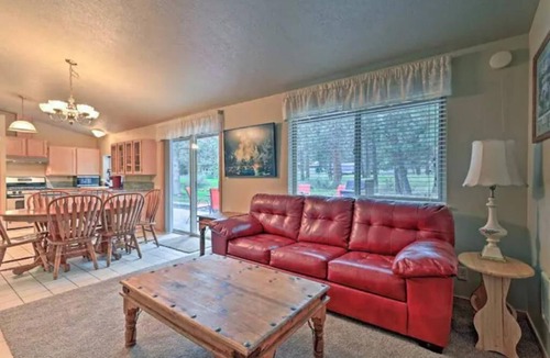 Southwest Bend House | Platinum Paradise-Private Hot Tub-Gas Firepit-Located In BEND-30 Min to Bachelor