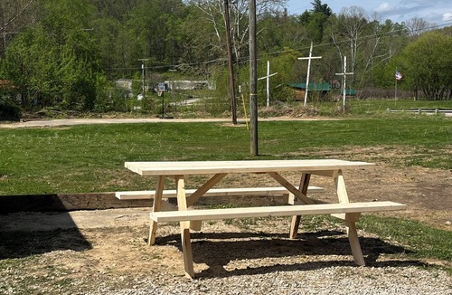 Rush RV Rental | Pleasant campground in Rush perfect for your outdoor getaway,direct trail access