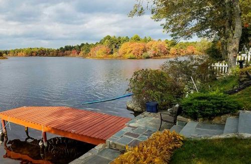 East Wareham House | Pond Access & Private Dock: East Wareham Home