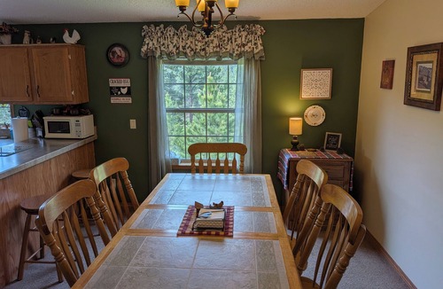 Custer Cabin | Ponderosa Cabin with Private Hot Tub - Near Mt Rushmore and Hills Attractions