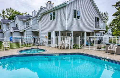 Fish Creek Condo | Prime Location - Fish Creek Hilltop Condo